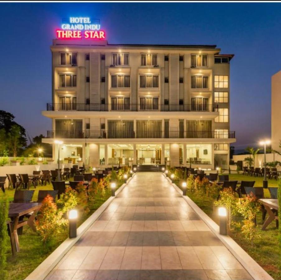 Hotel Grand Indu, 3 Star Kolhápur Kültér fotó